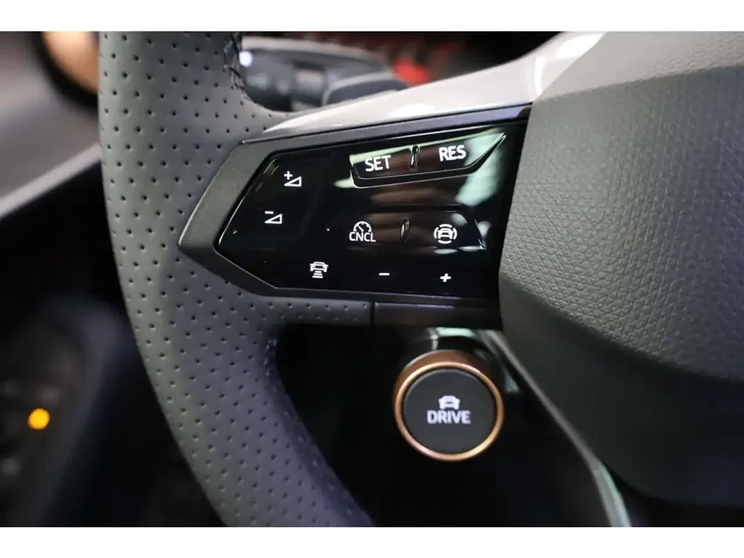 CUPRA Tavascan - Thumbnail 9