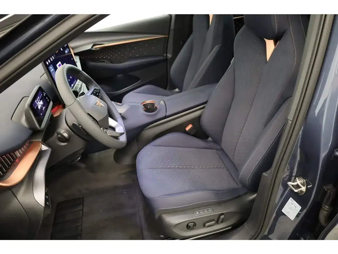 CUPRA Tavascan - Thumbnail 5