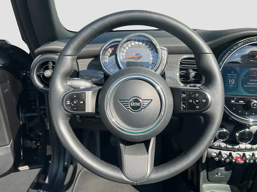 MINI One Cabrio - Thumbnail 12