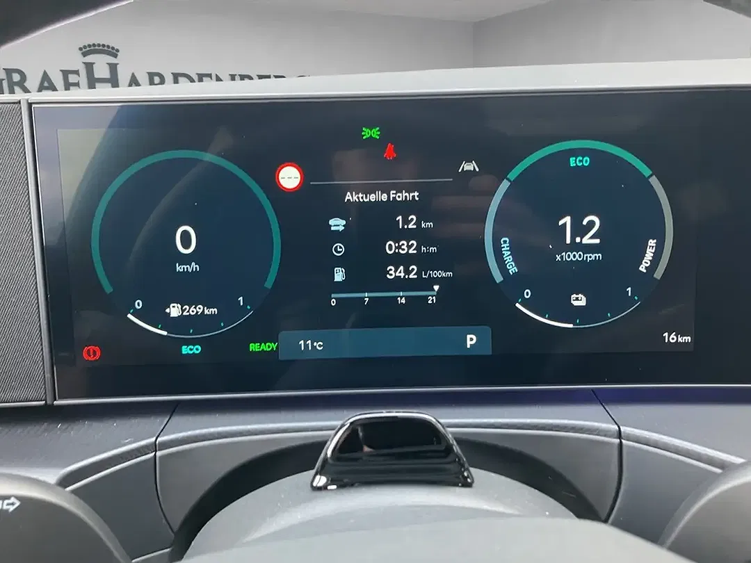 Hyundai SANTA FE - Thumbnail 13