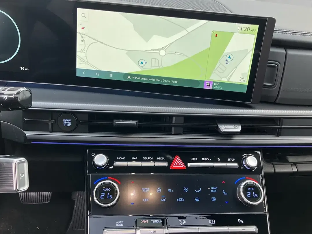 Hyundai SANTA FE - Thumbnail 15