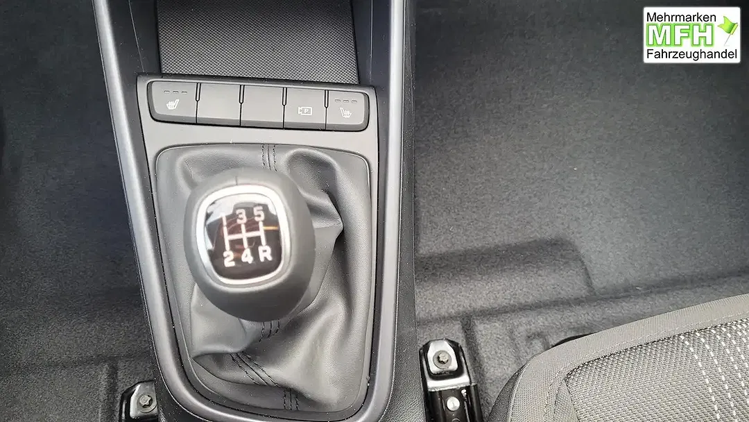 Hyundai i20 - Thumbnail 11