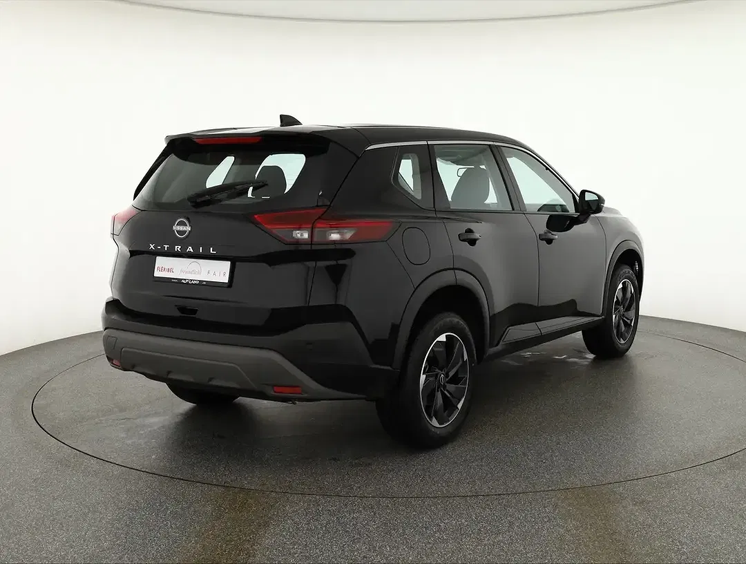 Nissan X-Trail - Thumbnail 4