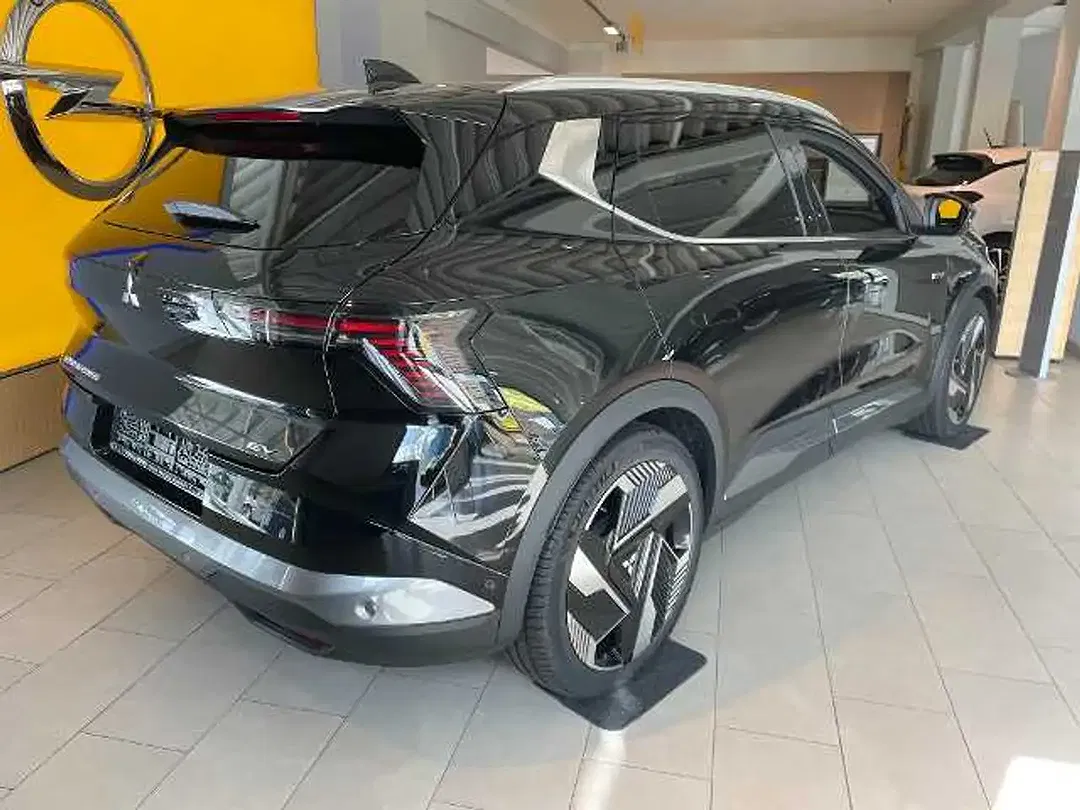 Mitsubishi Eclipse Cross - Thumbnail 3