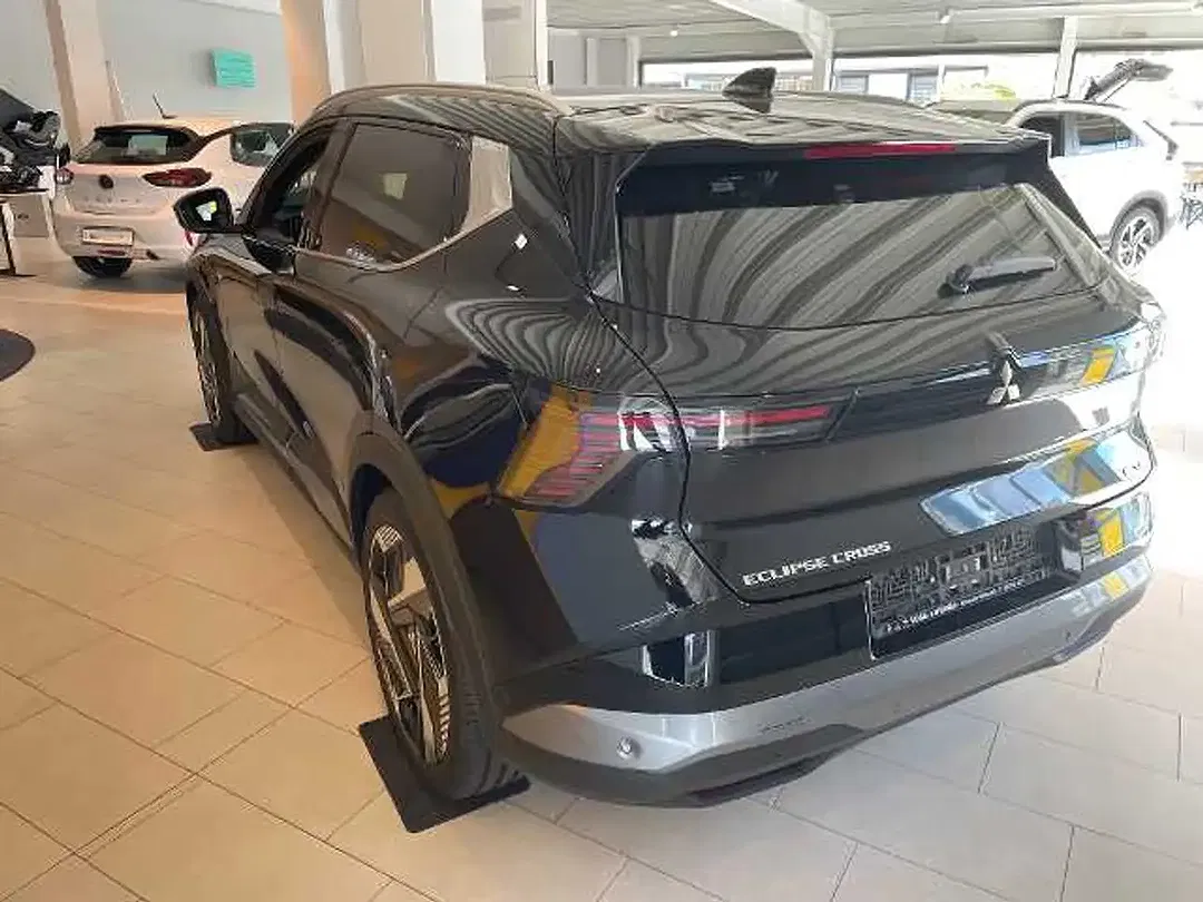 Mitsubishi Eclipse Cross - Thumbnail 4