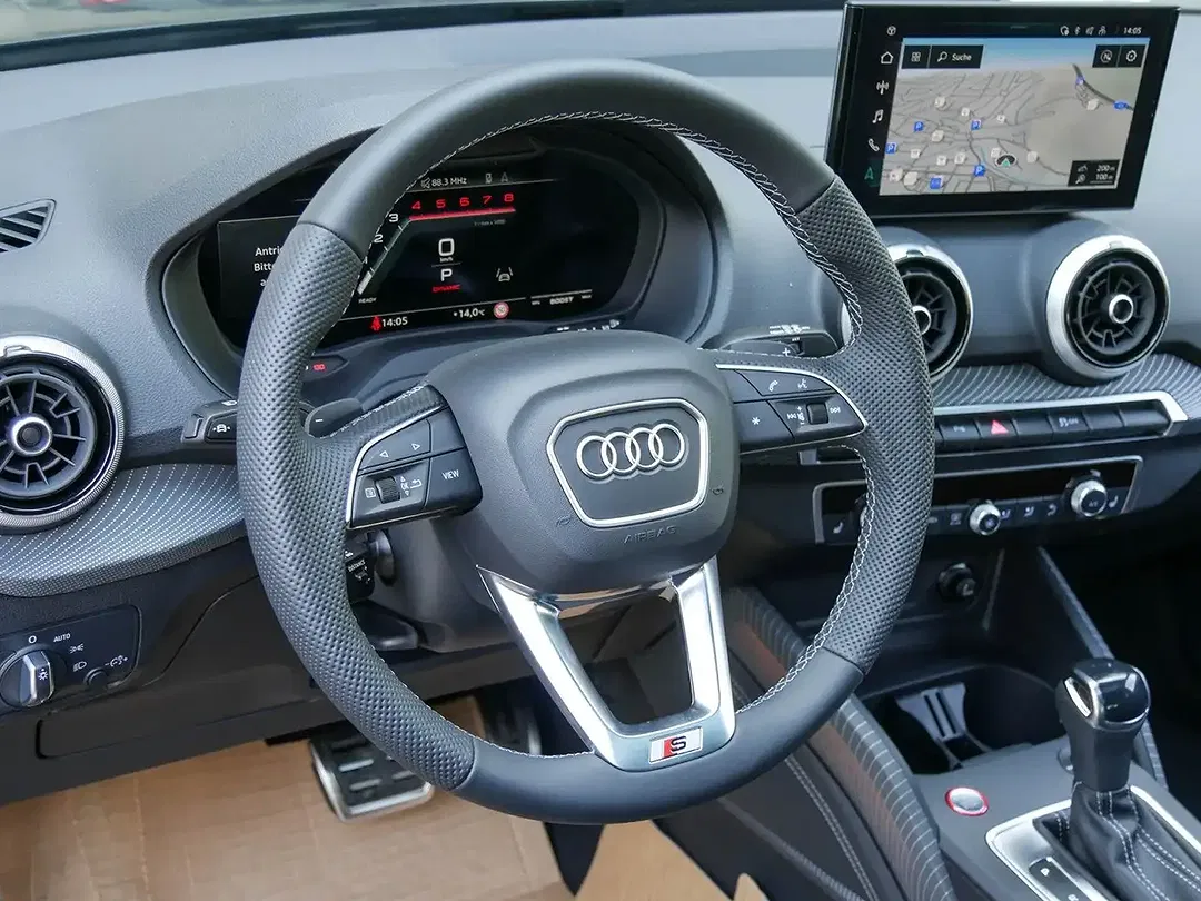 Audi SQ2 - Thumbnail 10