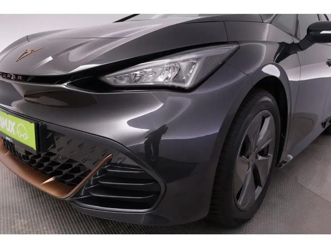 CUPRA Born - Thumbnail 13