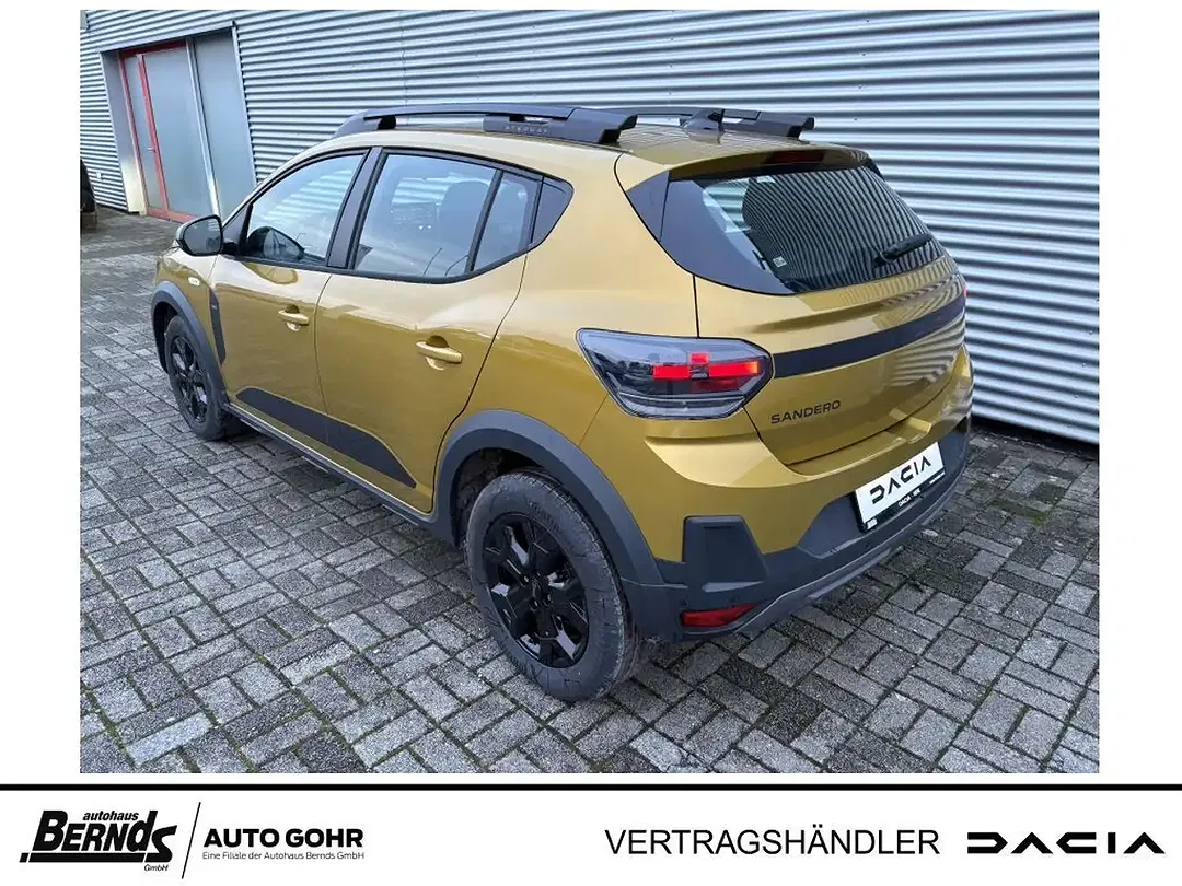 Dacia Sandero - Thumbnail 3