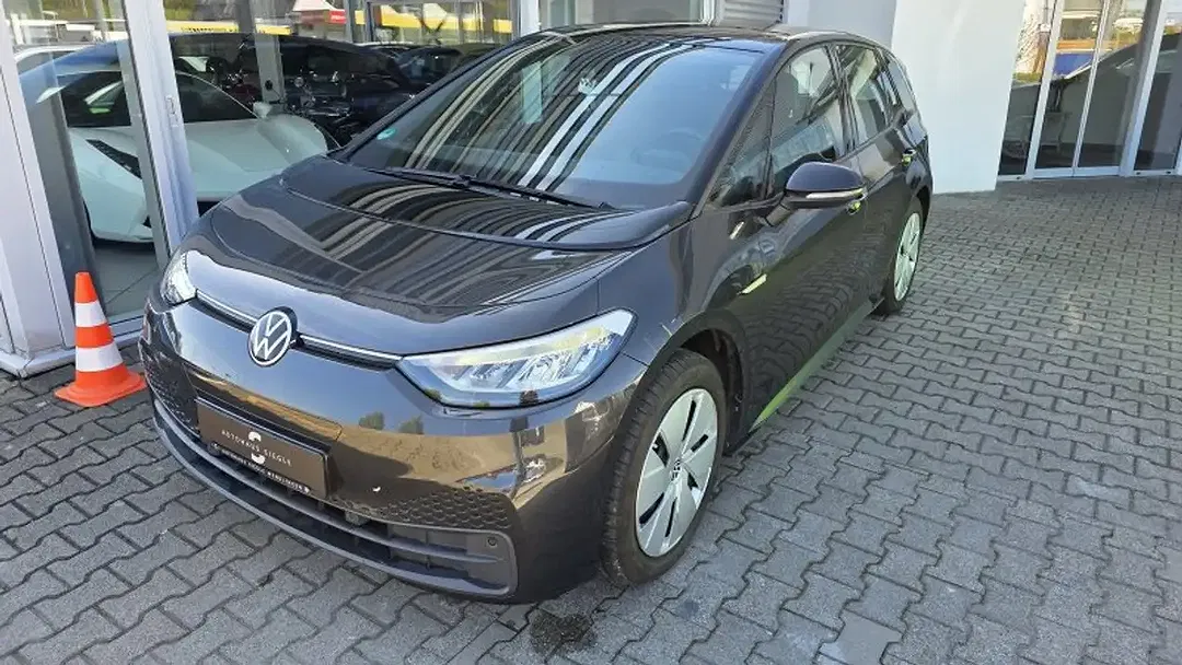 Volkswagen ID.3 - Thumbnail 2