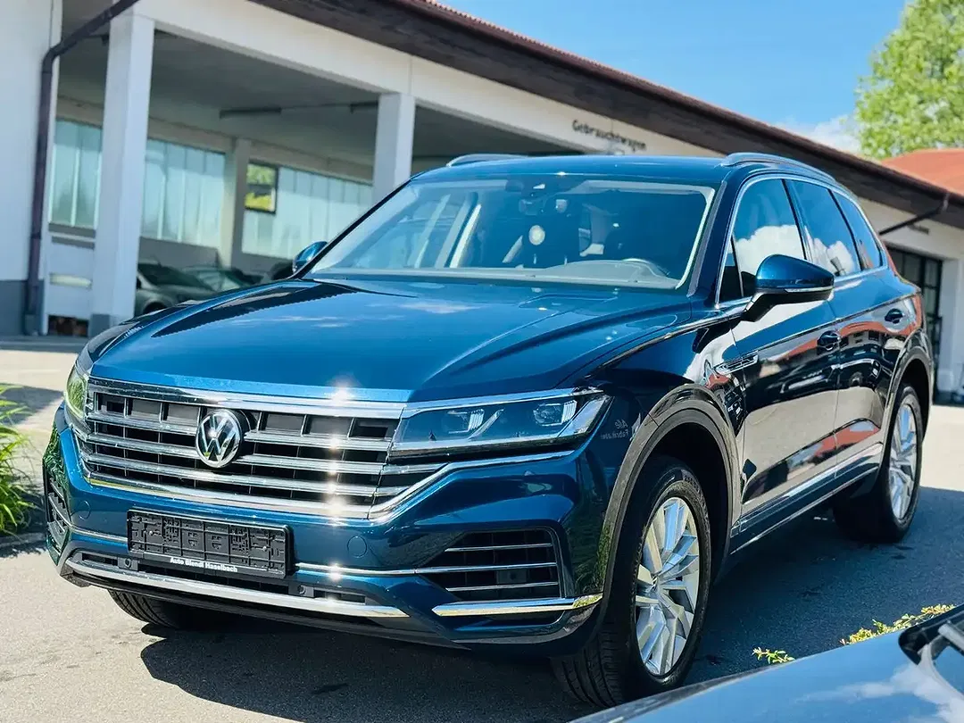 Volkswagen Touareg - Thumbnail 3
