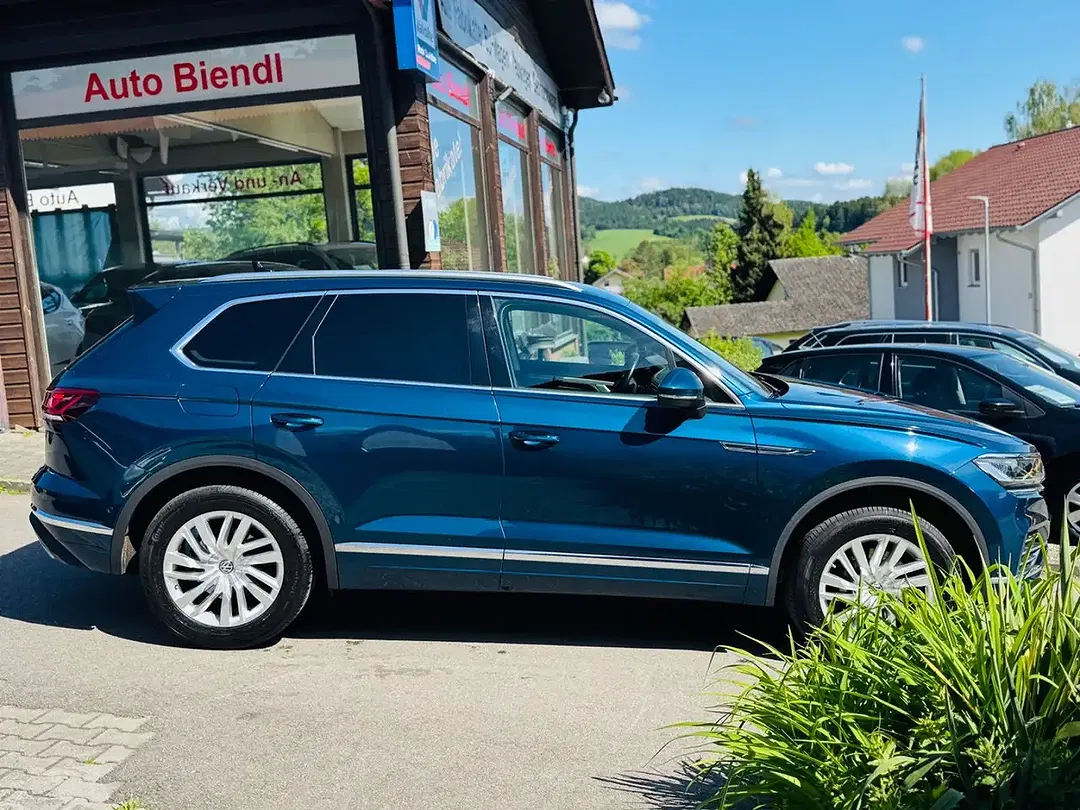 Volkswagen Touareg - Thumbnail 8