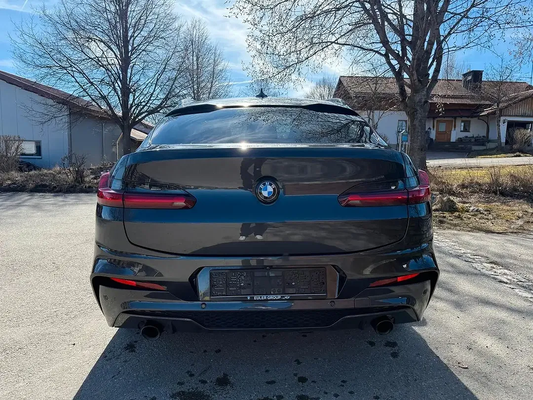 BMW X4 - Thumbnail 3