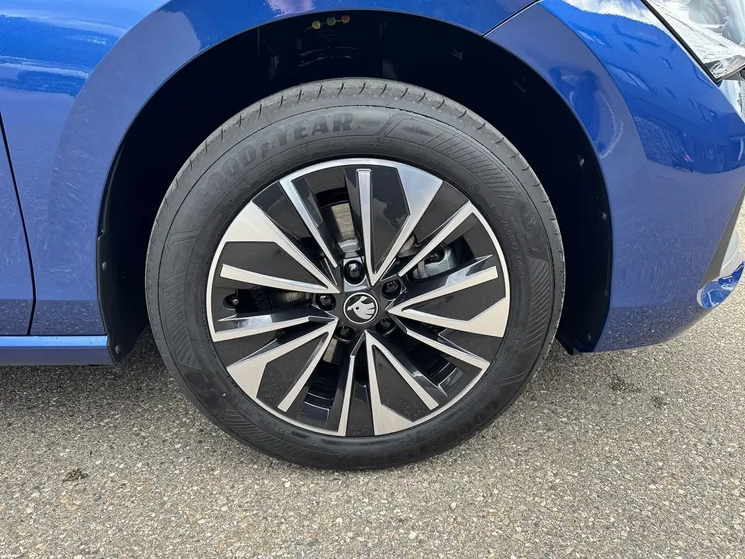 Skoda Superb - Thumbnail 15
