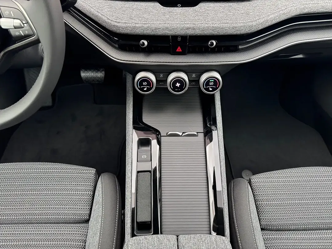Skoda Superb - Thumbnail 9