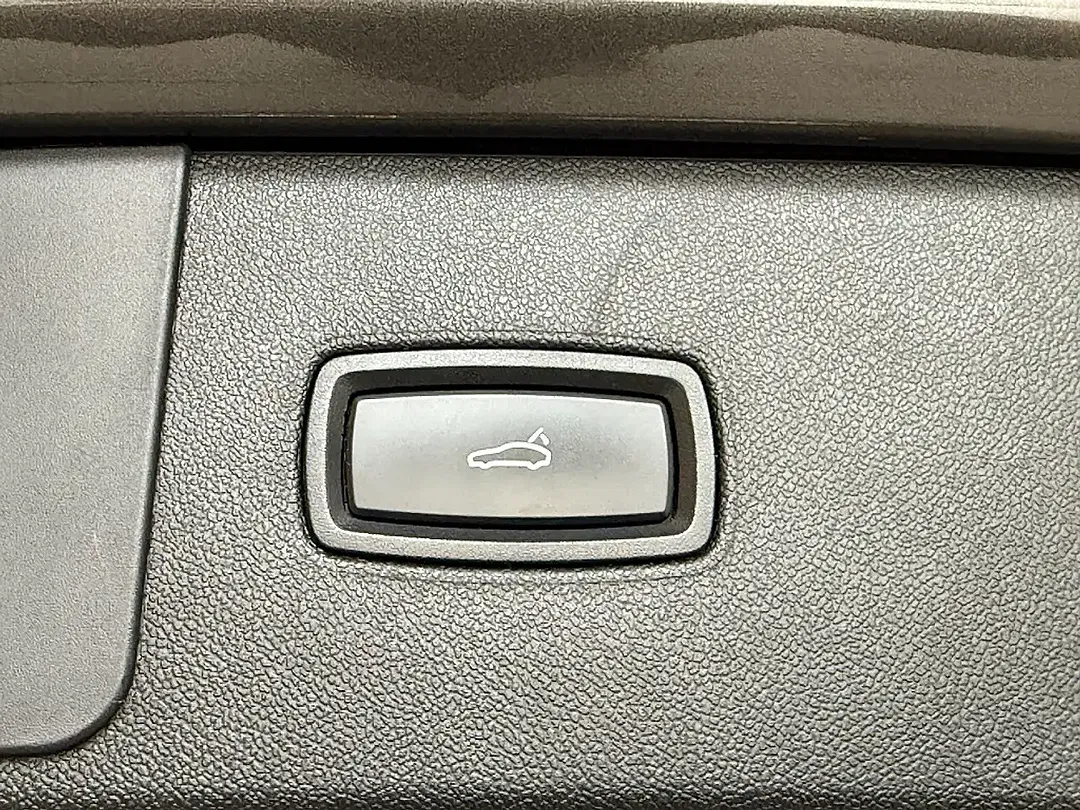 Porsche Cayenne - Thumbnail 18
