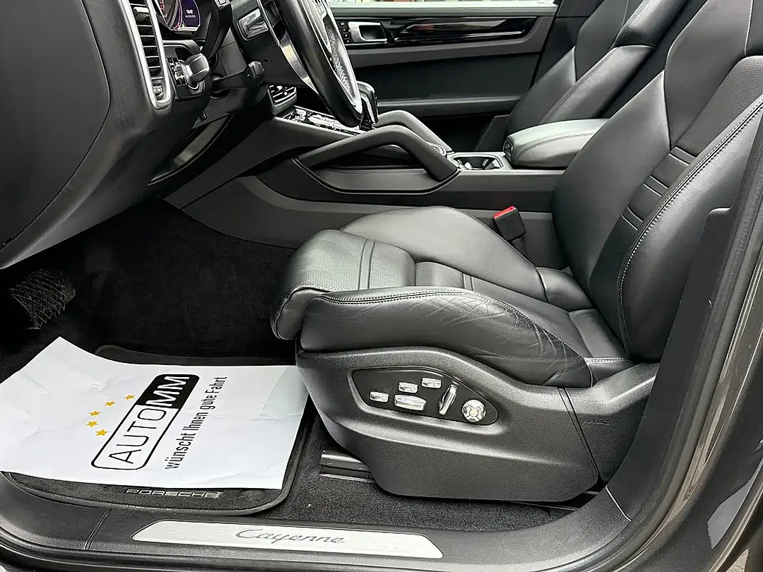Porsche Cayenne - Thumbnail 22
