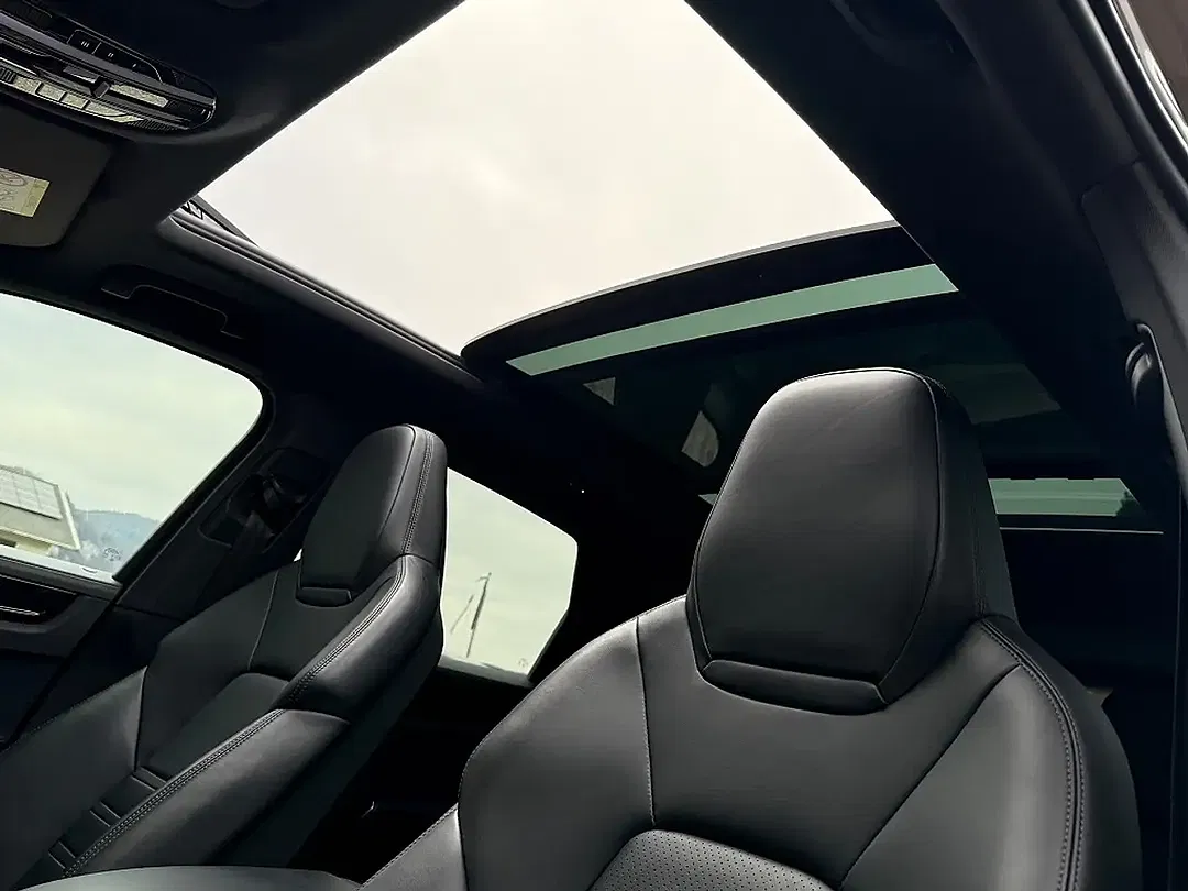 Porsche Cayenne - Thumbnail 24