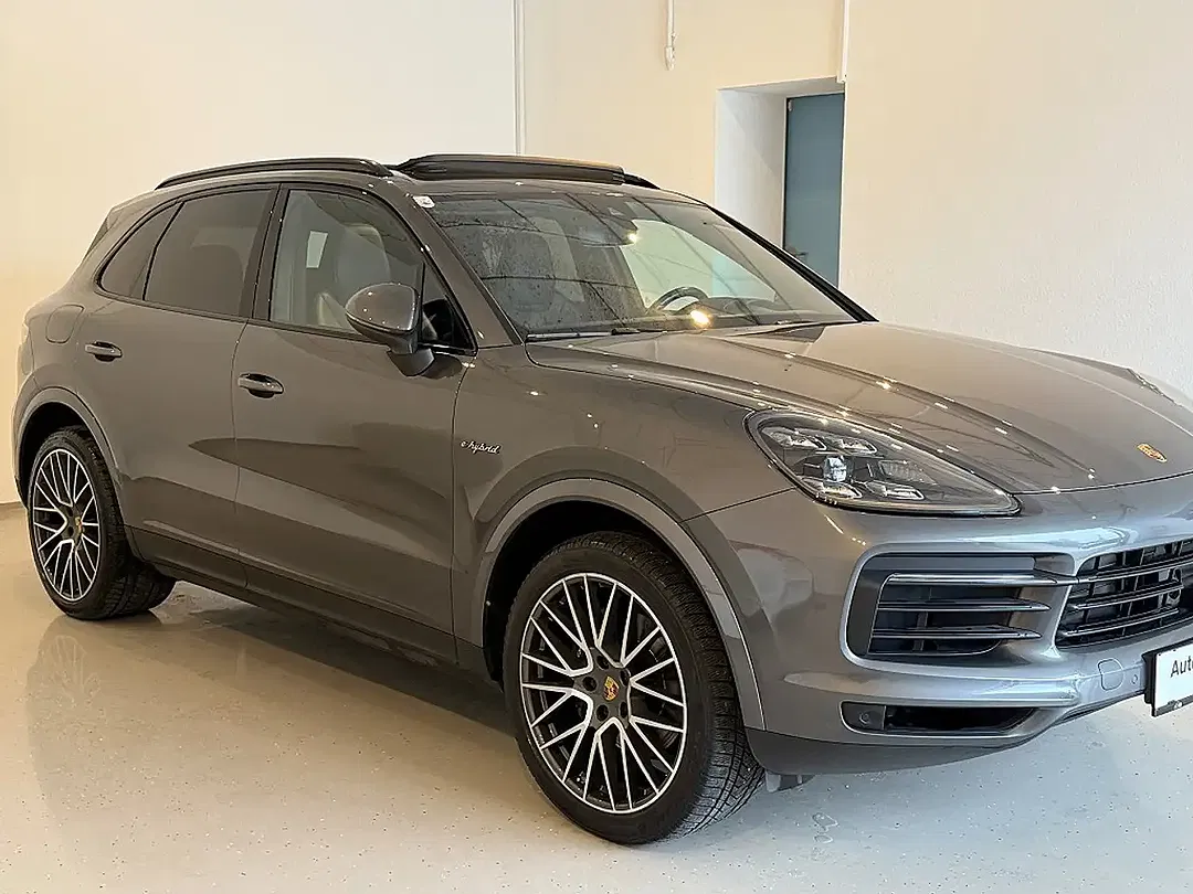 Porsche Cayenne - Thumbnail 6