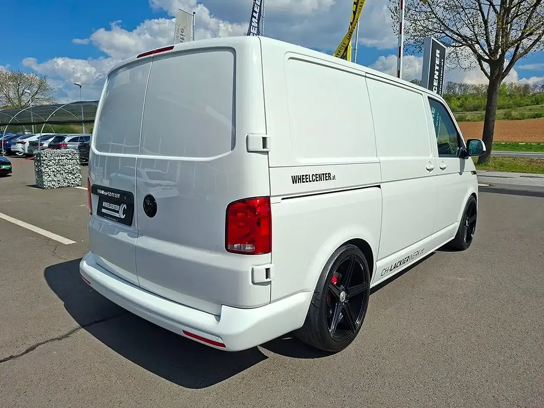 Volkswagen Transporter - Thumbnail 9