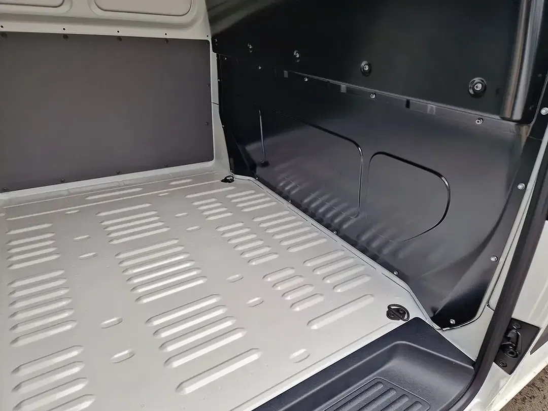 Volkswagen Transporter - Thumbnail 13