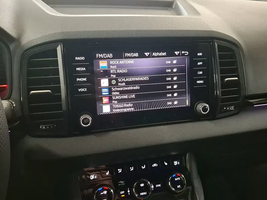 Skoda Karoq - Thumbnail 14