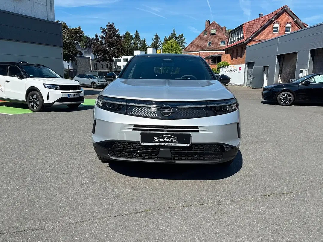 Opel Grandland X - Thumbnail 3