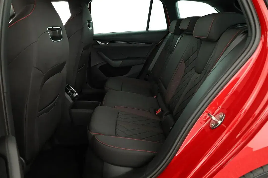 Skoda Octavia - Thumbnail 11