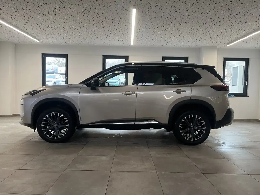 Nissan X-Trail - Thumbnail 2