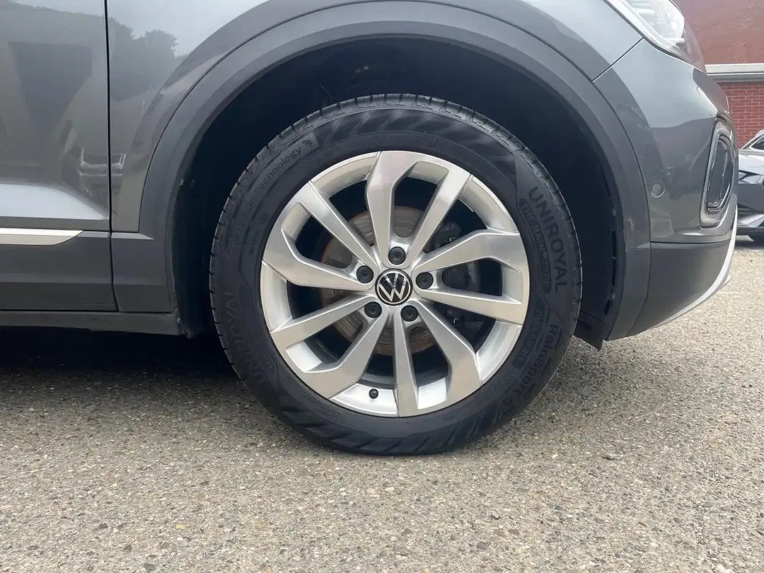Volkswagen T-Roc - Thumbnail 18