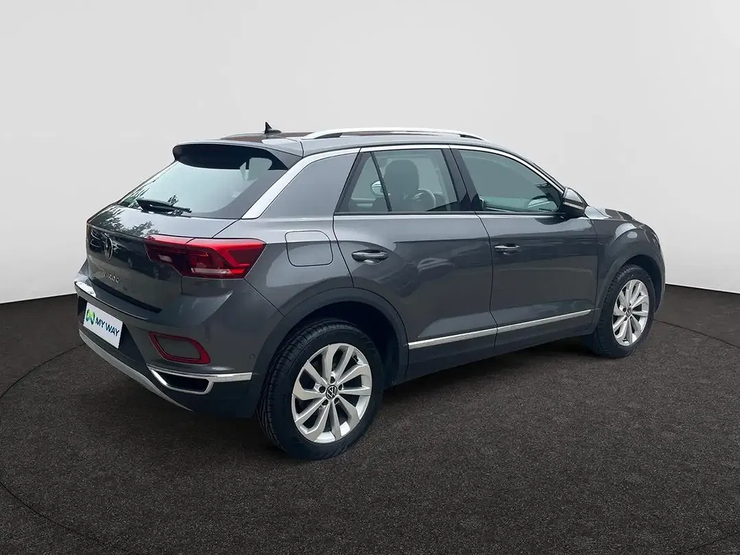Volkswagen T-Roc - Thumbnail 4