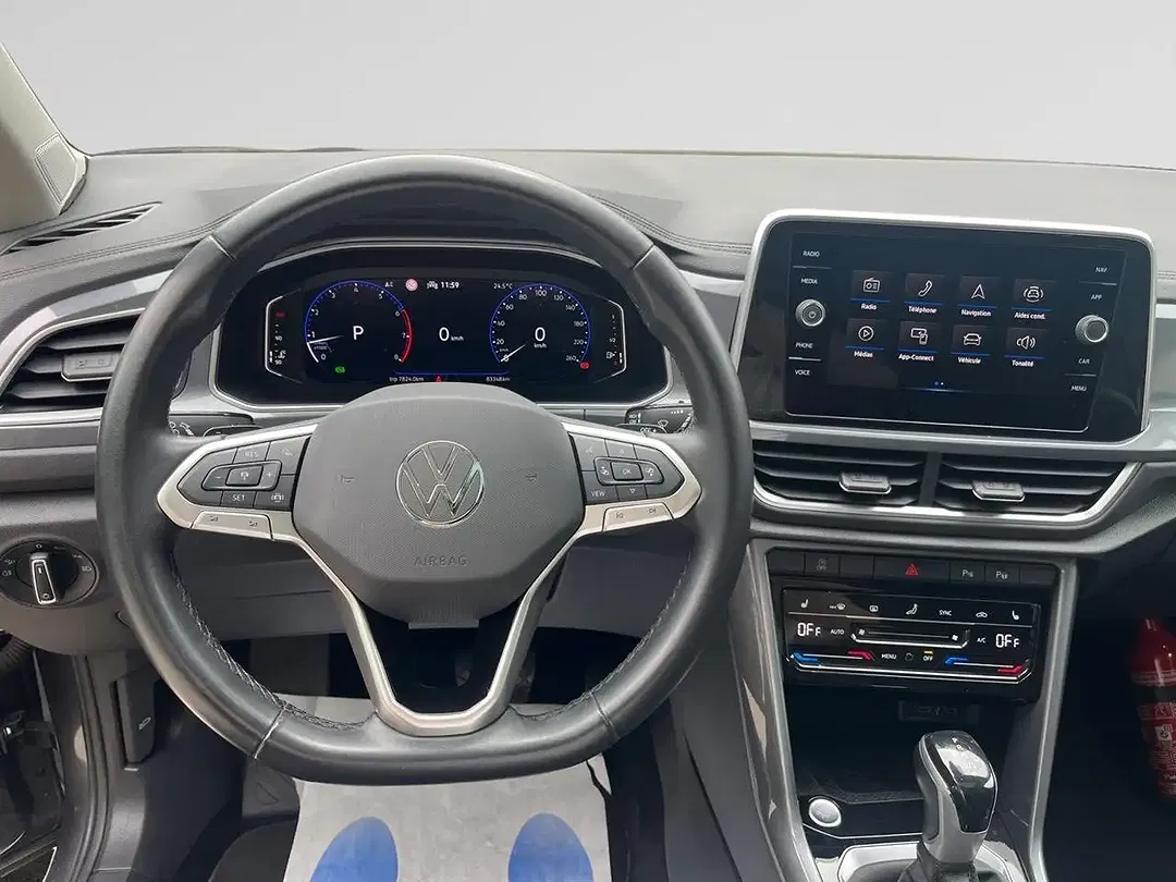 Volkswagen T-Roc - Thumbnail 9
