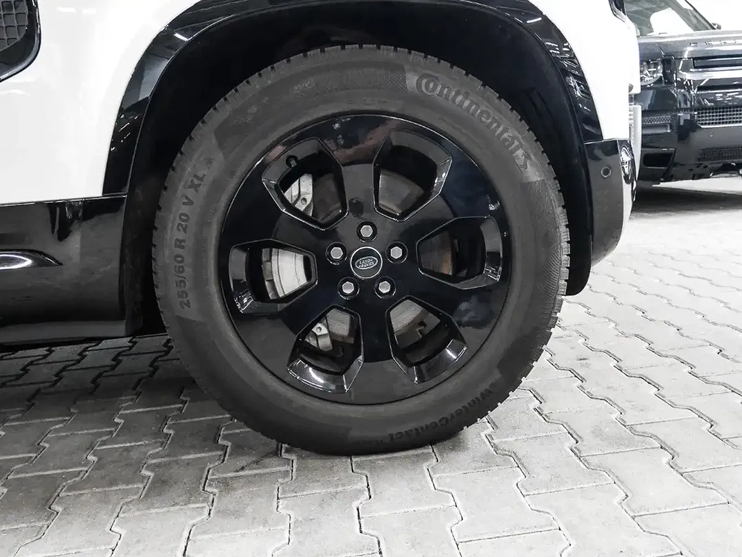 Land Rover Defender - Thumbnail 9