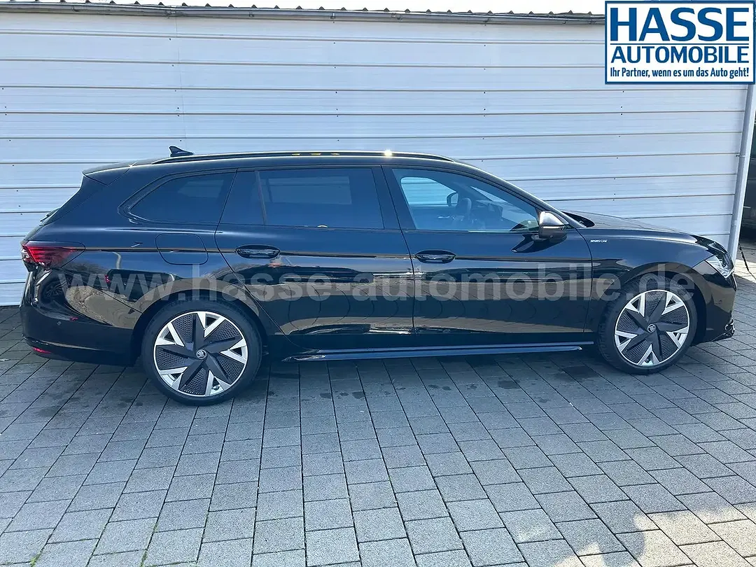 Skoda Superb - Thumbnail 3