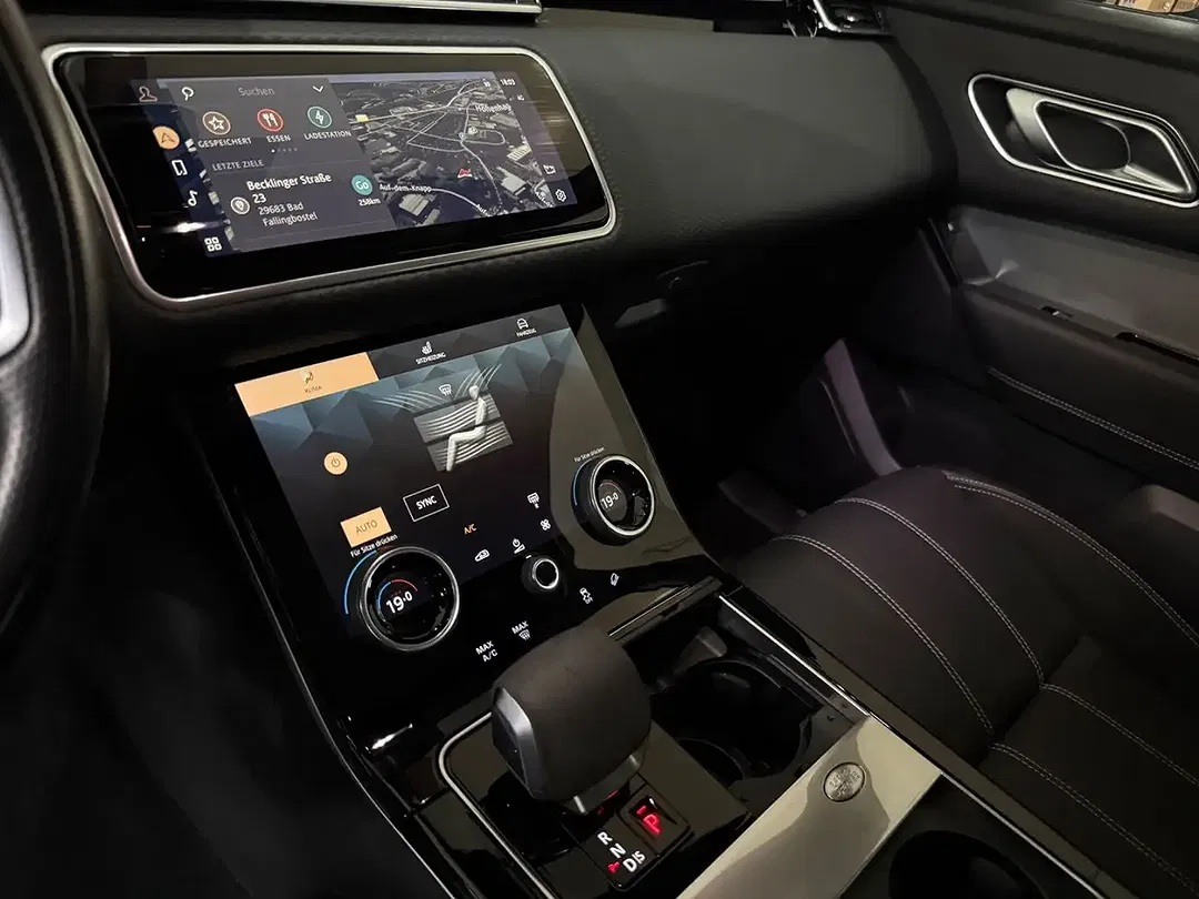 Land Rover Range Rover Velar - Thumbnail 12