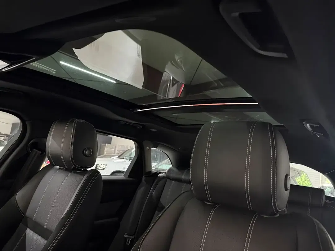 Land Rover Range Rover Velar - Thumbnail 14