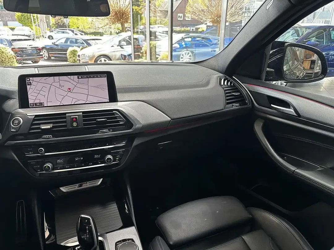 BMW X4 M - Thumbnail 13