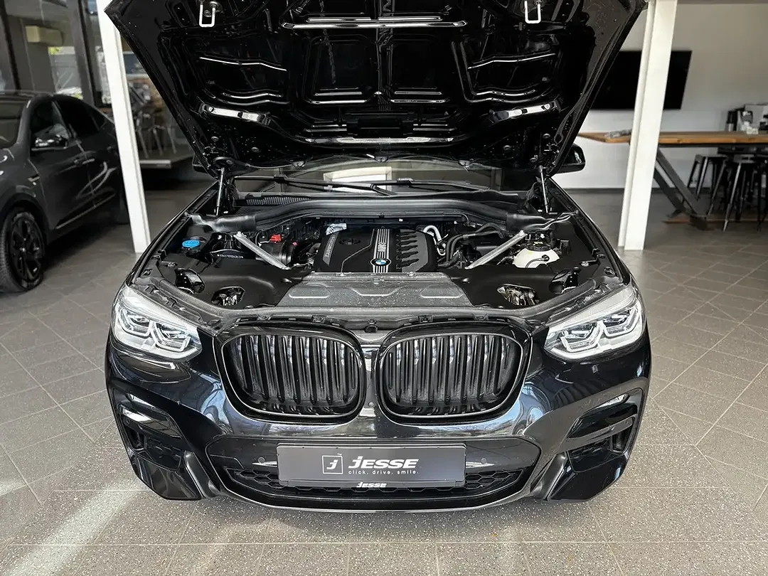 BMW X4 M - Thumbnail 16