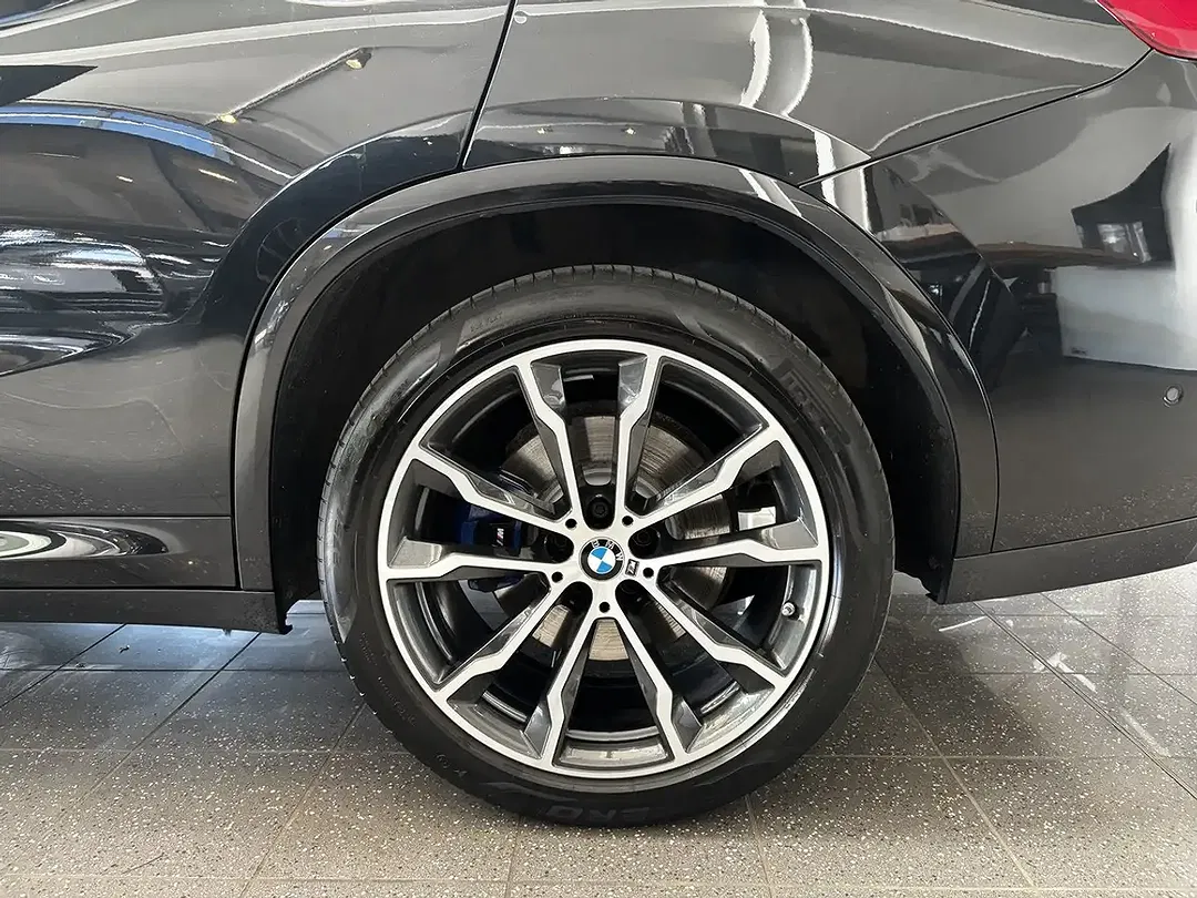 BMW X4 M - Thumbnail 18