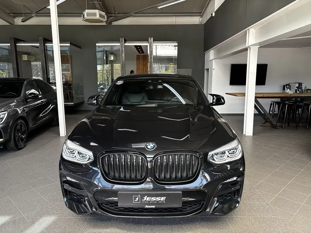 BMW X4 M - Thumbnail 2
