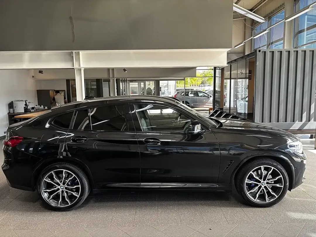 BMW X4 M - Thumbnail 4