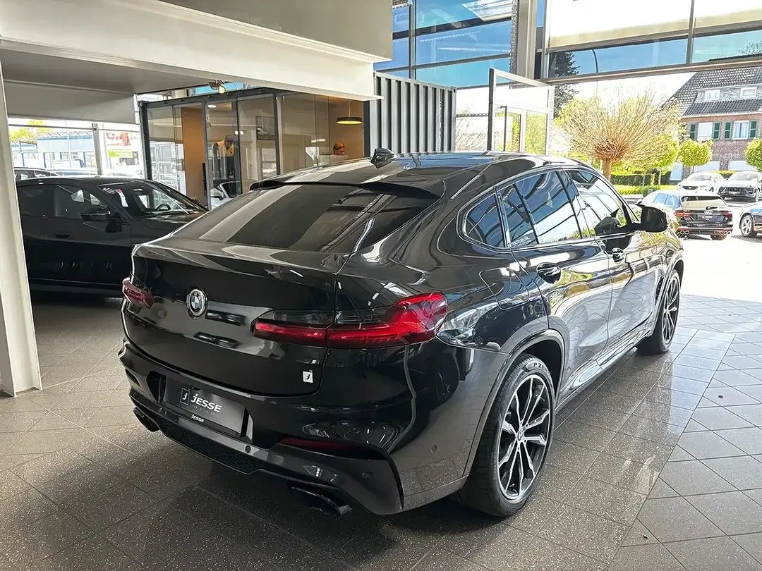 BMW X4 M - Thumbnail 5
