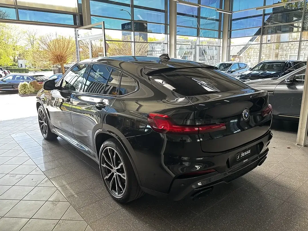 BMW X4 M - Thumbnail 7