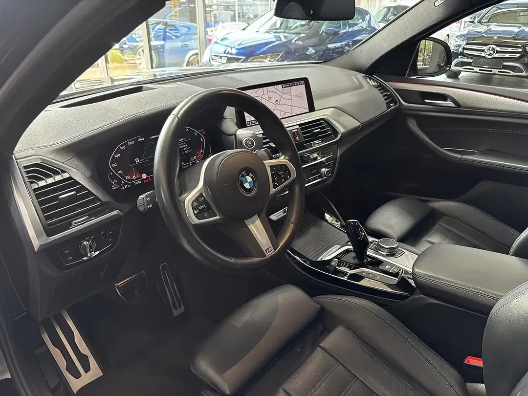 BMW X4 M - Thumbnail 9