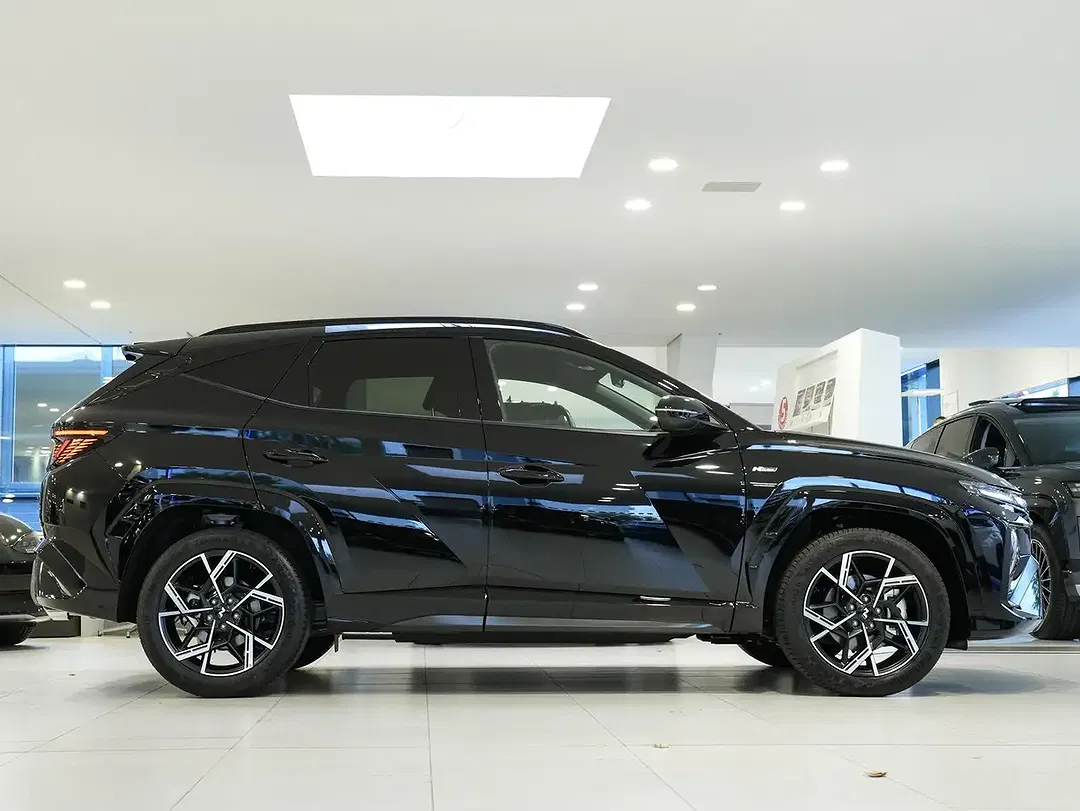 Hyundai TUCSON - Thumbnail 10