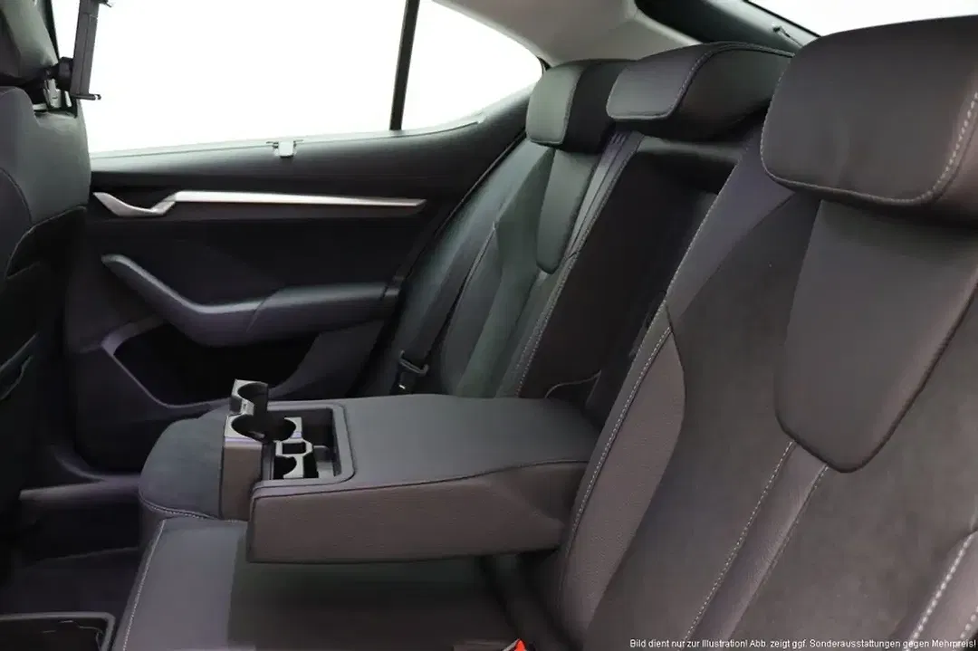 Skoda Octavia - Thumbnail 12