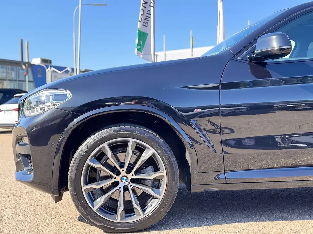 BMW X4 - Thumbnail 9