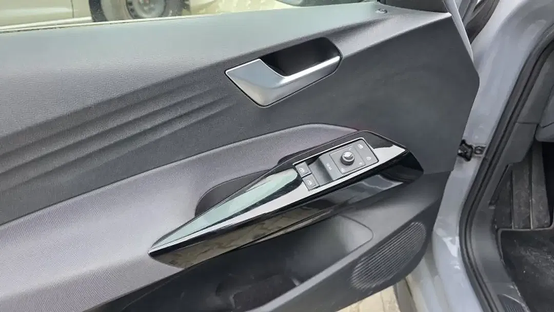 Volkswagen ID.3 - Thumbnail 10