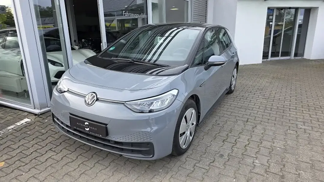 Volkswagen ID.3 - Thumbnail 2