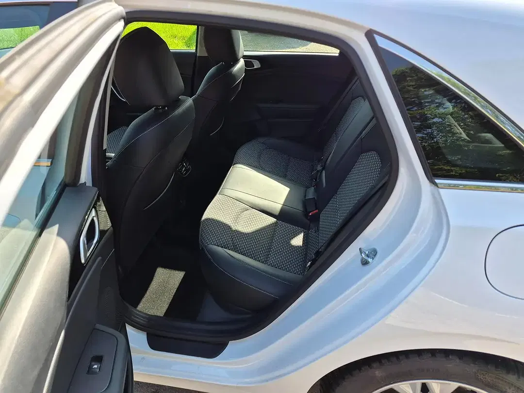Kia Ceed / cee'd - Thumbnail 10