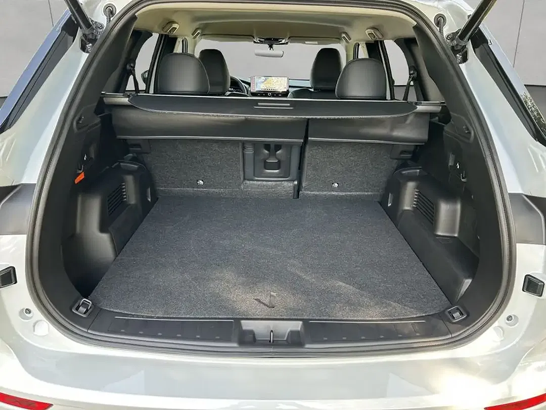 Mitsubishi Outlander - Thumbnail 5